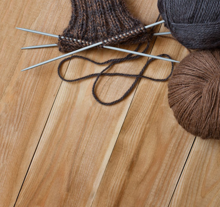Knits with spokes