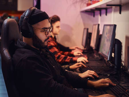 A team of professional cyber sportmans, trains for the championship, plays in a multiplayer video...