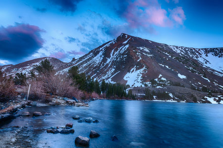 Beautiful vivid sunset at Big Virginia Lake, Eastern Sierra Nevada. California, USAの写真素材