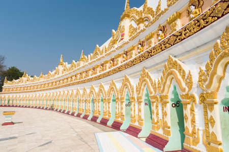 U Min Thonze Sel Pagoda located on Sagaing Hill. Mandalay Region, Myanmarの写真素材
