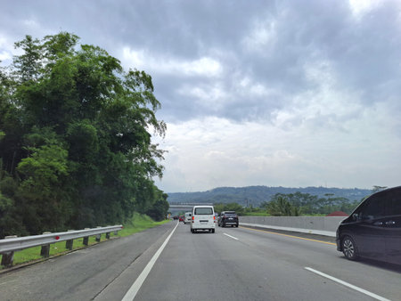 View of the toll road crowds during the Christmas and New Year holidays, Trans Java Toll Road (Semarang - Bawen) in Central Java, Indonesia. 26 December 2024の写真素材