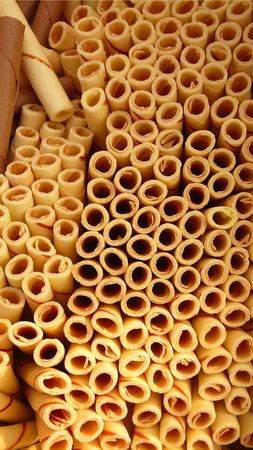 Food - egg rolls cylindrical - Dorgan