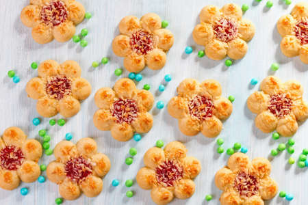 Cookies the shape of flowers.