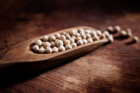 spoon white pepper