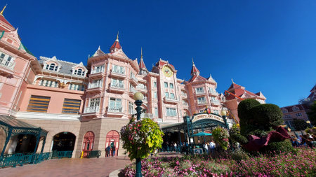 09-17-2022. Paris, France. Hotel Disneyland and main entrance.のeditorial素材