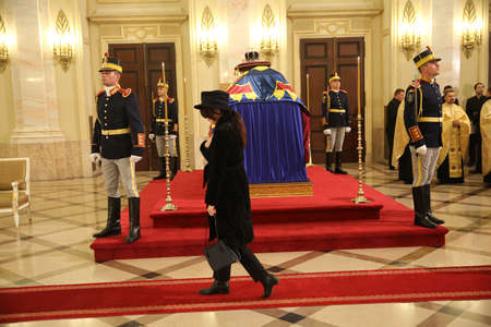 BUCHAREST, ROMANIA  - December 13, 2017: Citizens are presenting a last homage to the late Romanian King Michael I, at Hall of Throne at the former Royal Palace, now National Art Museum.のeditorial素材