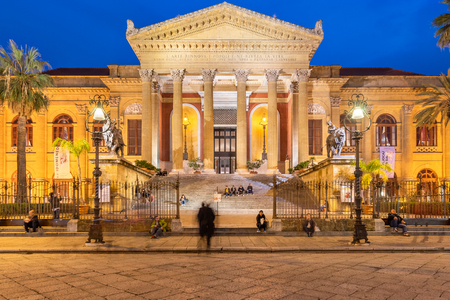 Teatro Massimo or Massimo Theater during twilight in Piazza Verdi at Dusk in Palermoのeditorial素材