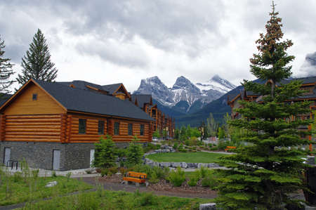 MAY 27, 2016: Canmore is one of the most famous town with Canadian Rockies. Canadaのeditorial素材