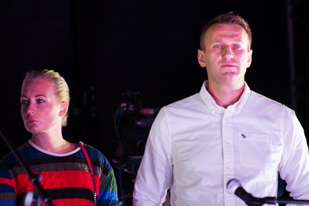 Moscow, Russia - September 20, 2015. Politician Alexei Navalny and his wife Yulia Navalny at the opposition rally. A Russian opposition rally for democracy. Moscow city area Marinoのeditorial素材