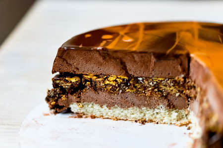 Cake mousse Chocolate pralines , Cake mousse Chocolate pralines . Cut coarsely. It consists of vanilla sponge cake,chocolate mousse dark Belgian chocolate BARRY with a layer of hazelnut praline.の写真素材