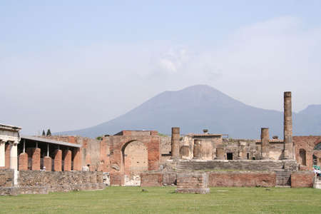 Vesuvius over Pompeiiの写真素材