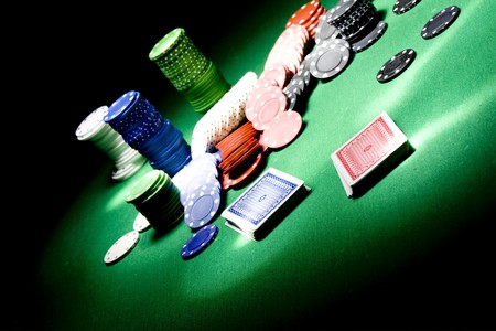  Casino gambling chips on green tableのeditorial素材