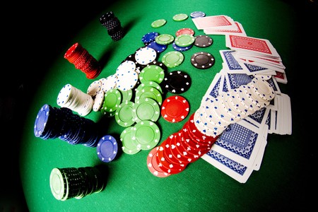  Casino gambling chips on green tableのeditorial素材