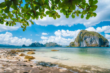 El Nido, Palawan, Philippines. Nature scenery of Pinagbuyutan island and beautiful tropical seascape.の写真素材