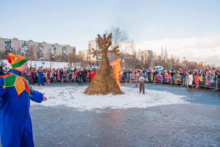 PERM, RUSSIA - March 13, 2016: Burning effigies of Carnival on the Esplanadeのeditorial素材