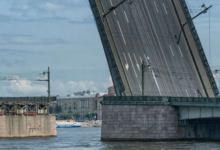 ST PETERSBURG, RUSSIA - JULY 28, 2017: Divorced Bridge in St. Petersburgのeditorial素材