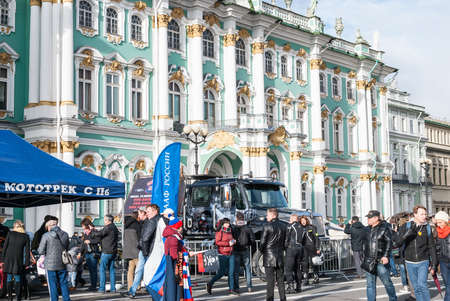 St. Petersburg, Russia - September 25, 2017:   People visiting self-made cars on the Palace Square in St. Petersburgのeditorial素材