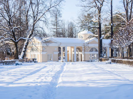 Pavlovsk, St. Petersburg, Russia - February 08, 2018: View of the snow-covered Pink Pavilion on the territory of Pavlovsk Park in Pavlovsk, St. Petersburg, Russiaの写真素材