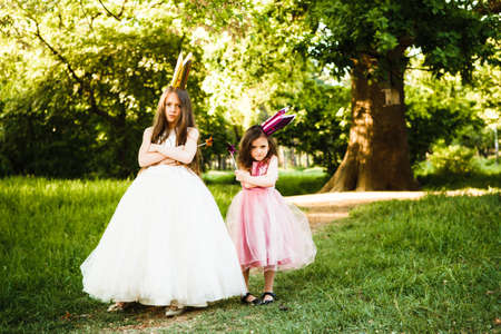 The sisters play princesses.の写真素材