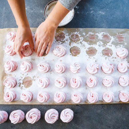 The recipe for home-made Russian marshmallows (Zephyr). Airy sweets at home.の写真素材