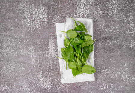 Step 2. Preparation of products for smoothies. The washed spinach leaves are laid to dry on a paper...
