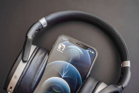 February 23, 2021, USA, New York: Clubhouse audio chat application view on the smartphone IPhone 12 pro. Clubhouse gained incredible popularity in early 2021のeditorial素材