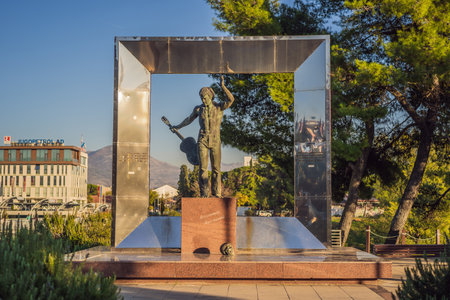 PODGORICA, MONTENEGRO - OCTOBER 29, 2021: Monument to famous Russian singer and poet Vladimir Semyonovich Vysotsky in Podgorica, Montenegro. Sculptor Alexander Taratynovのeditorial素材