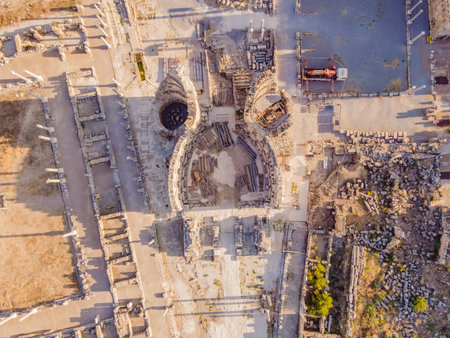 Ruins of the ancient Lycian city Perge located near the Antalya city in Turkey turkiye, GO Everywhereの写真素材