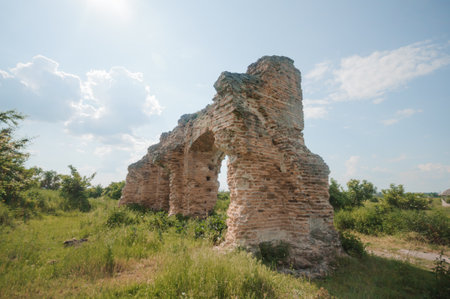 Remnants of History: The Majestic Ruins Against a Scenic Sky.の写真素材