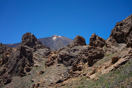 Teide peak and Roques de Garcia, Tenerife, Canary Islandsの写真素材