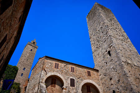 San gimignano Piazza Della Cisterna Tuscany Italyのeditorial素材