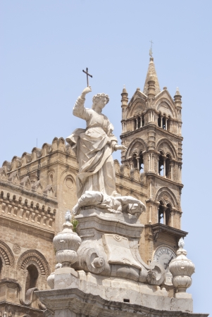 Statue of Santa Rosalia next to the cathedral of Palermo. Sicily, Italyの写真素材
