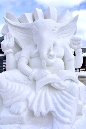 Breckenridge, Colorado, USA: Jan 28, 2018: 2018 Lord Ganesha Snow Sculpture by Team Indiaの写真素材