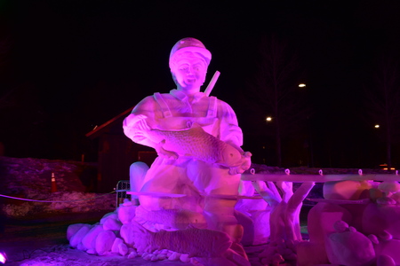 Breckenridge, Colorado, USA: Jan 28, 2018: Catch and Release Night Snow Sculpture by Team Breckenridge 2018のeditorial素材