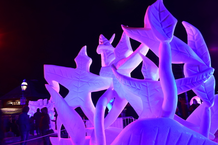 Breckenridge, Colorado, USA: Jan 28, 2018 : 2018 Team Wisconsin- Vogt: "A Dance Devine" at Night Snow Sculptureのeditorial素材