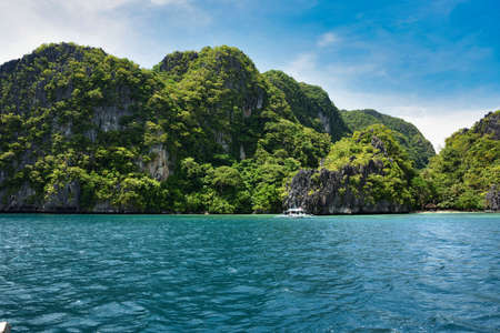 El Nido Palawan Paradise in the Philippines, Island hopping, dive spot, beautiful beaches ,cliffs,...