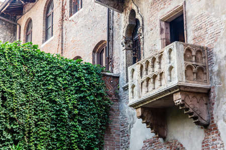 Romeo and Juliet balcony in Verona, Italyの写真素材