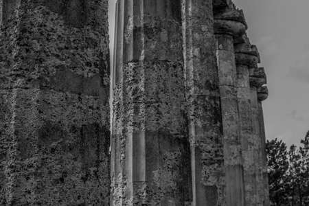 palatine tables in metapontoの写真素材