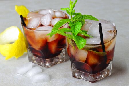 vermouth with lemon and mint, refreshing drink for the summer