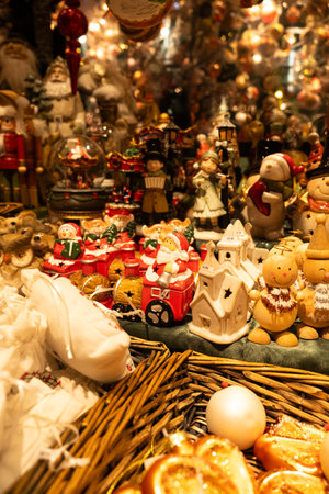 Classic Christmas market, lots of Christmas tree decorations. 20 December 2025, Vienna, Austriaのeditorial素材