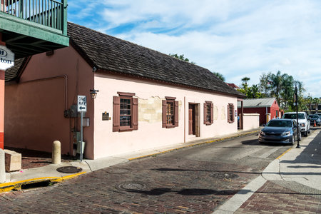 St. Augustine, Florida. USA September 25, 2021. Antique stone one-story building with wood tiles on the roof in St. Augustine, Floridaのeditorial素材