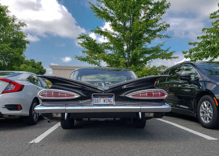 Leesburg. Virginia, USA. September 10, 2022. A 1970s Chevrolet Molibu vintage car in the parking lot of a restaurant in Leesburg.のeditorial素材