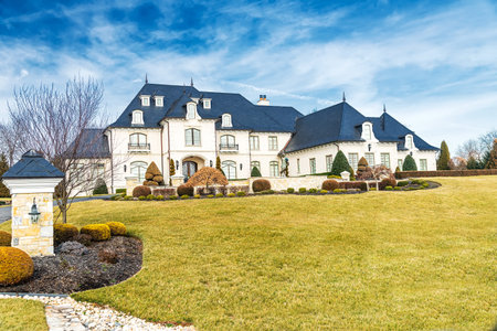 Modern luxury House in suburb. Brick house with nice landscape. autumn landscape.のeditorial素材