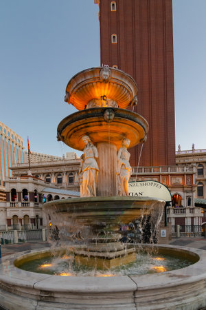 Evening Las Vegas and the Venetian fountain in the night lights.のeditorial素材