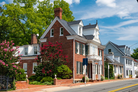 Vintage homes old Leesburg, Virginia. Brick architecture of old buildings.のeditorial素材