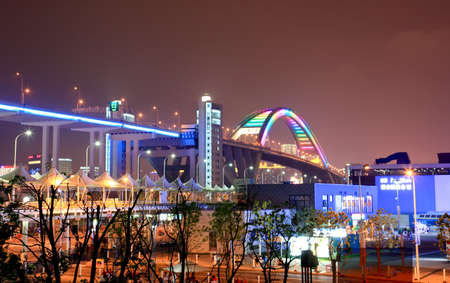 SHANGHAI - JUNE 10: The UN Pavilion at the largest World Expo on June 10, 2010 in Shanghai China.のeditorial素材