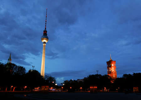 Berlin tv tower -  fernsehturm at night
の写真素材