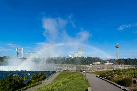 Tourists view the Niagara falls from the American sideのeditorial素材