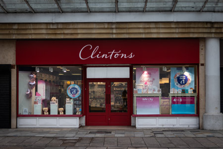 09/14/2019 Portsmouth, Hampshire, UK store front of clintons cards an English card shopのeditorial素材