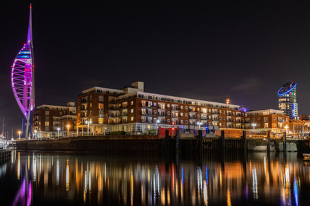 09/14/2019 Portsmouth, Hampshire, UK the spinnaker tower and gunwharf quays in Portsmouth at nightのeditorial素材